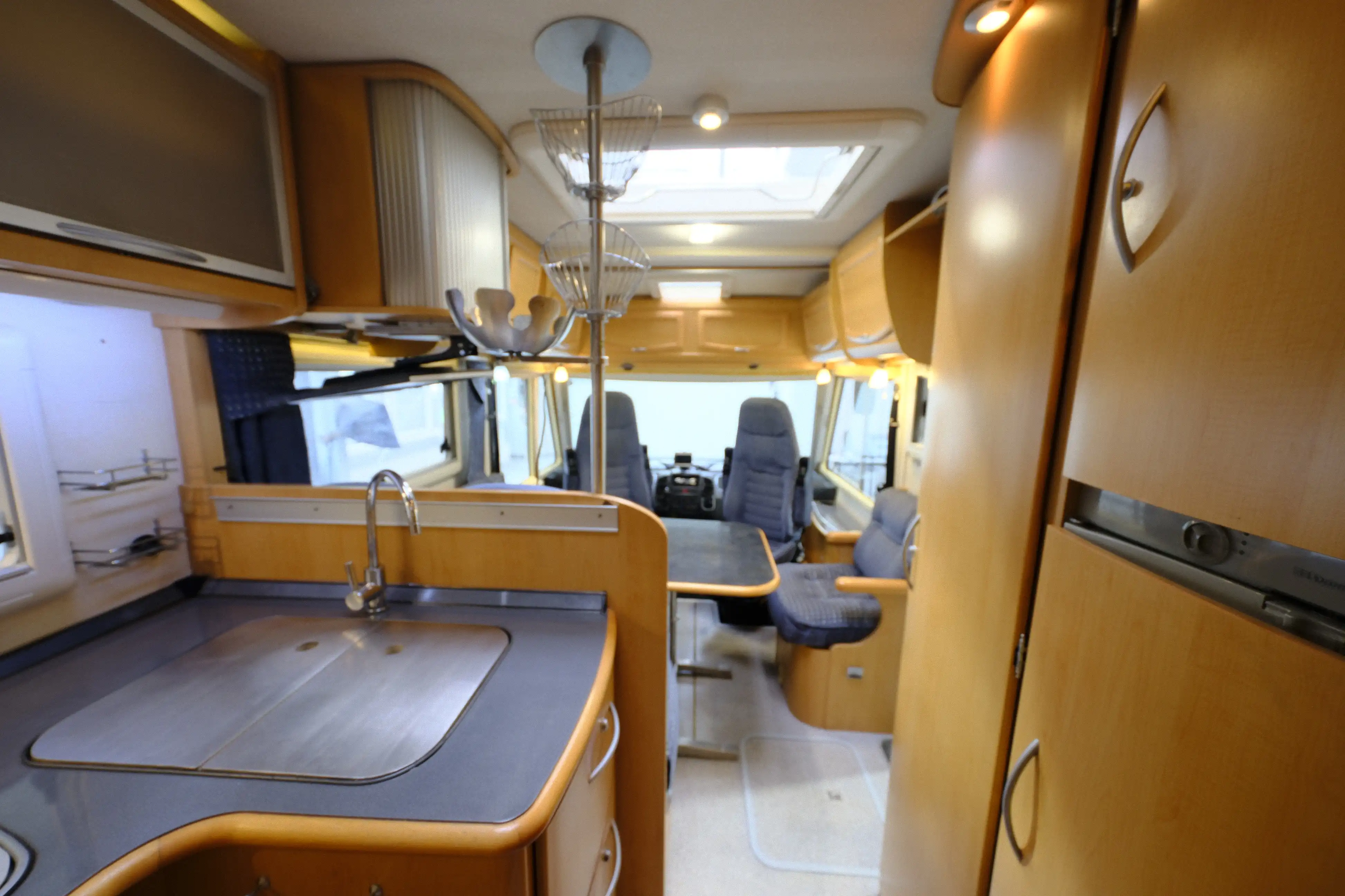 FRANKIA I 650 QS Holiday Class